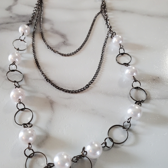 Silver Tone & Faux Pearls Necklace & Earring Set NEW - Picture 9 of 15